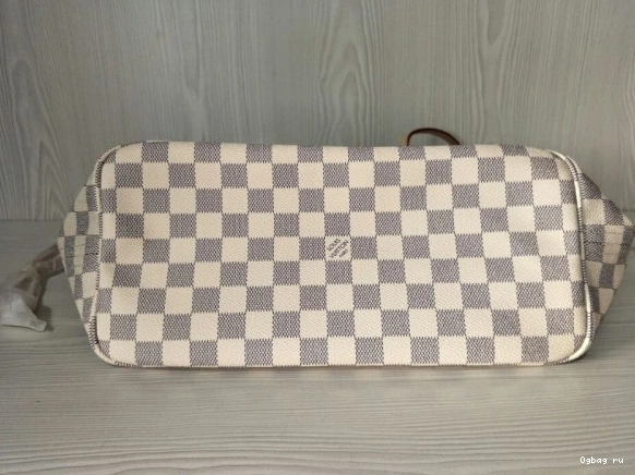 MM Neverfull Louis Vuitton 0825